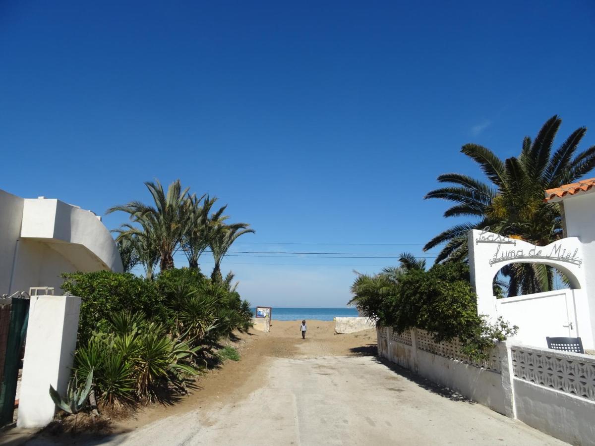 Villa At Seafront With Private Garden-655 Dénia Esterno foto