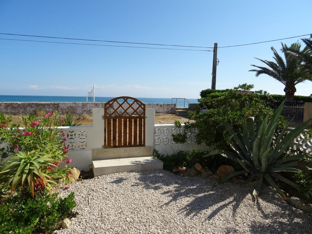 Villa At Seafront With Private Garden-655 Dénia Esterno foto